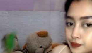 Kak Sri Toket Gede Hot