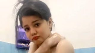 Barbie VindaZee Live Mandi Telanjang Bulat