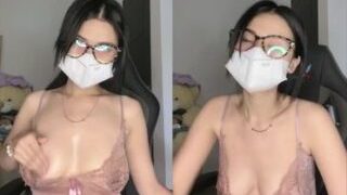 Puting Susu Kak ZF Felicia Menggoda Deh